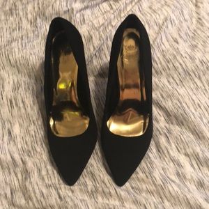 Black close toed heels